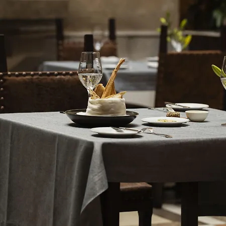 Copernicus Ξενοδοχείο 5*